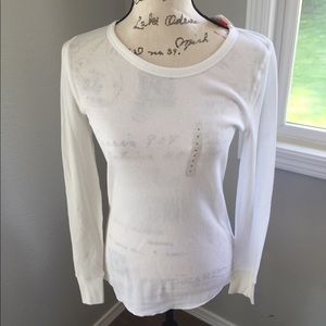 NWT white long sleeve thermal Gap shirt